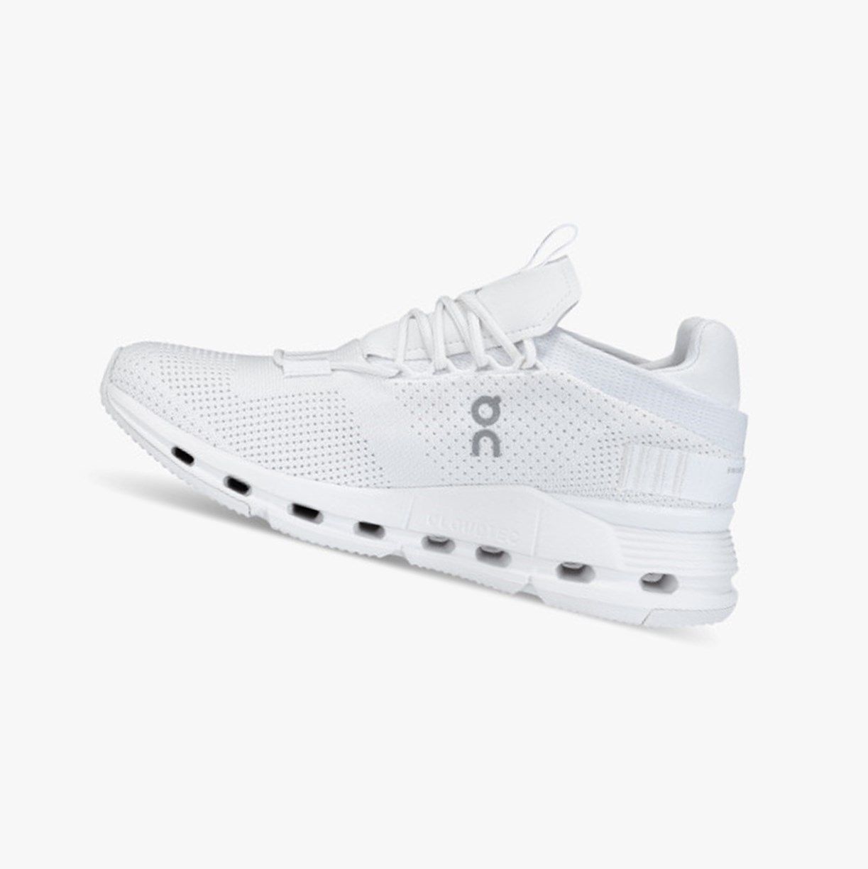 White On Cloudnova Women Sneakers | 978GZKJNB