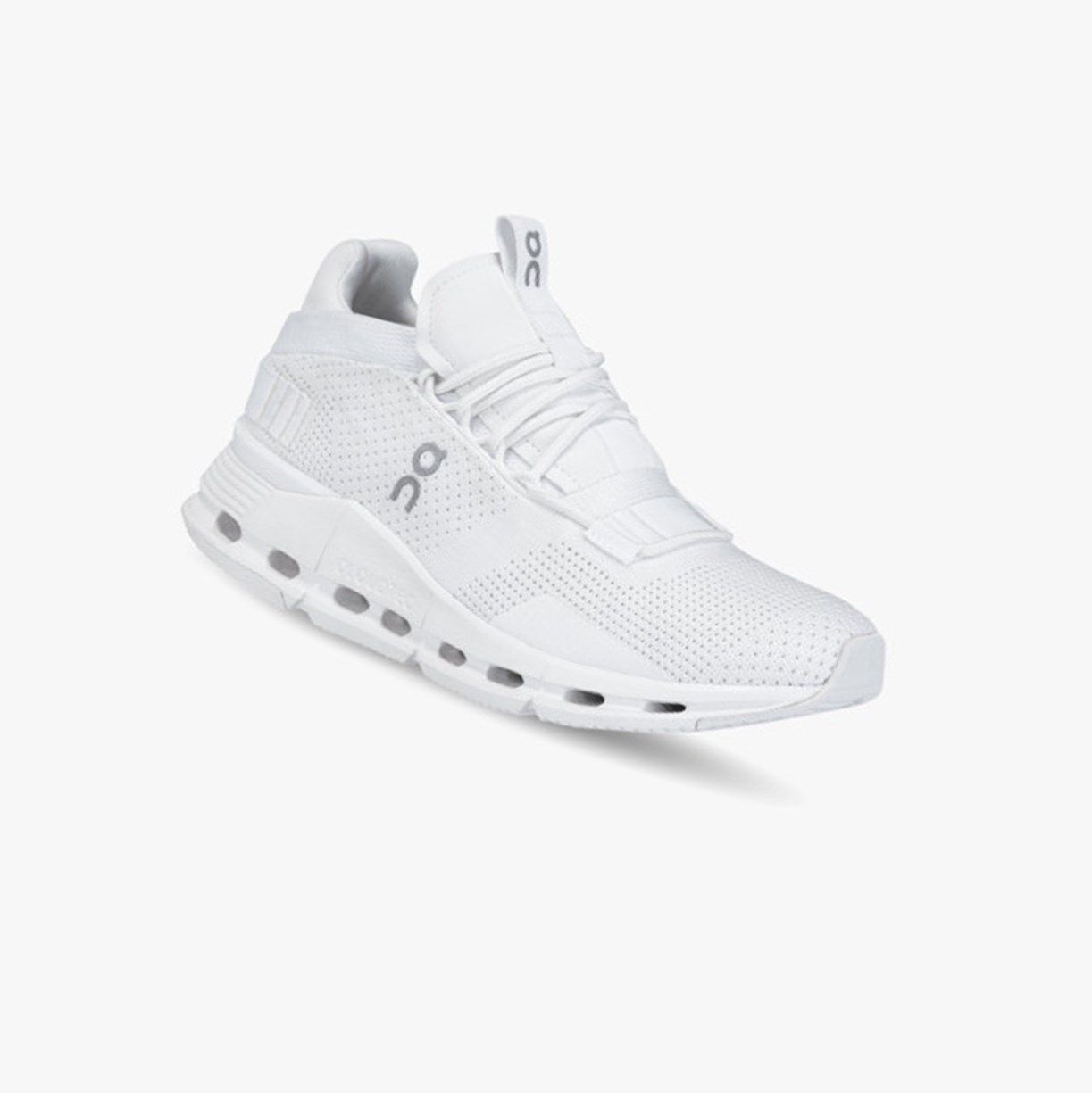 White On Cloudnova Women Sneakers | 978GZKJNB