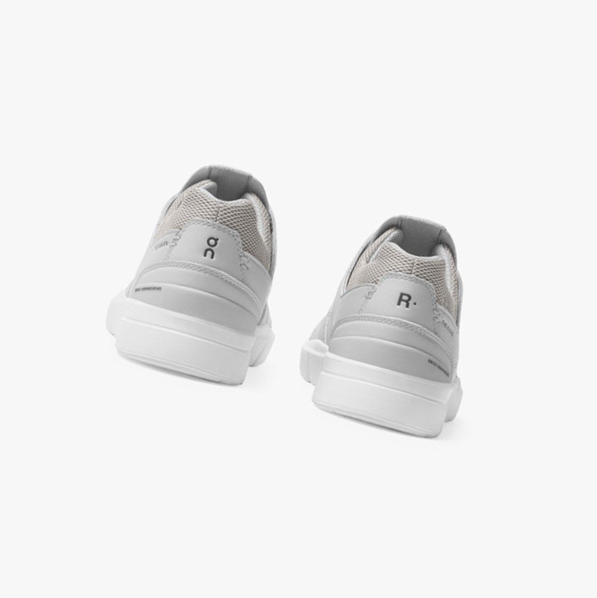 White On The Roger Clubhouse Men Sneakers | 723KVWAJQ